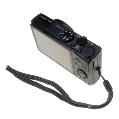 NIKON COOLPIX P310 | دوربین کاملا سالم به همراه یک باتری اضافه و کیف و محافظ صفحه و کارت حافظه 16 گیگ